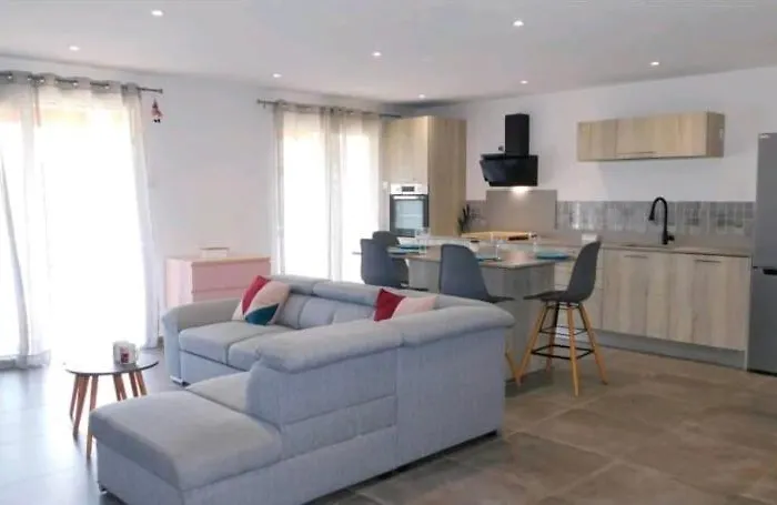 Апартаменты Stunning T4 Musardiere Антиб